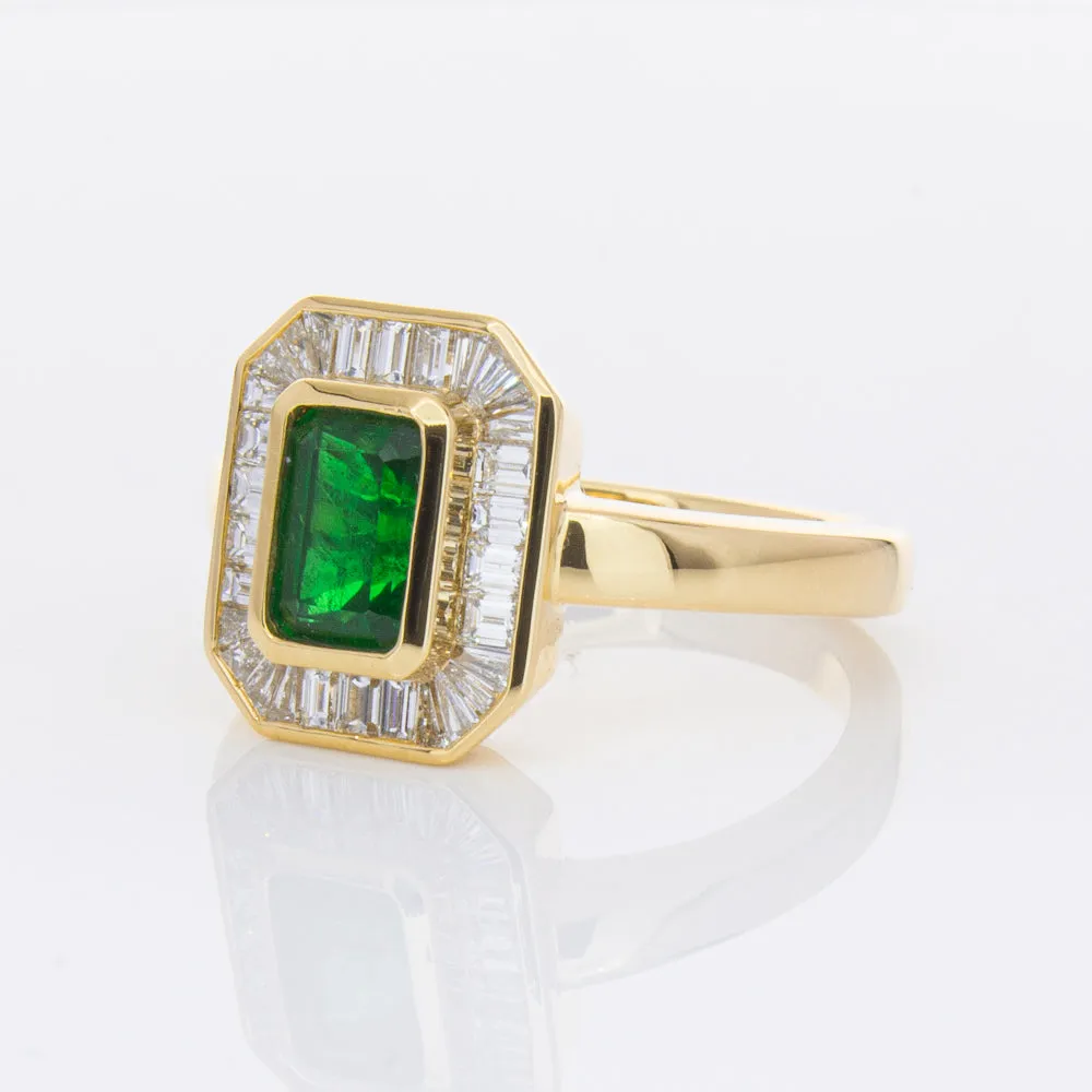 18ct Yellow Gold 1.13ct Emerald & Diamond Ring