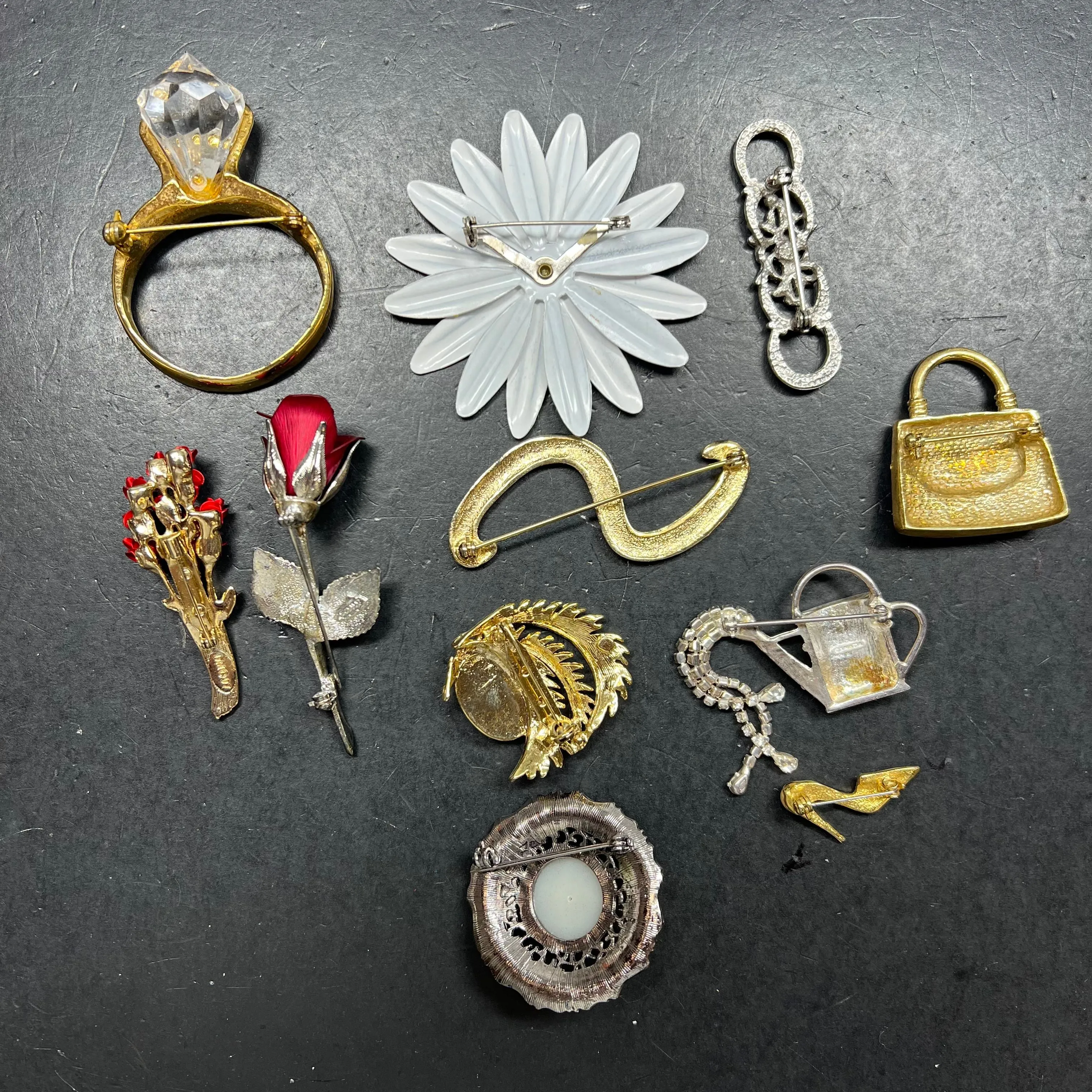 Assorted Brooches Lot Bling Silver Gold Tone Flowers Ring