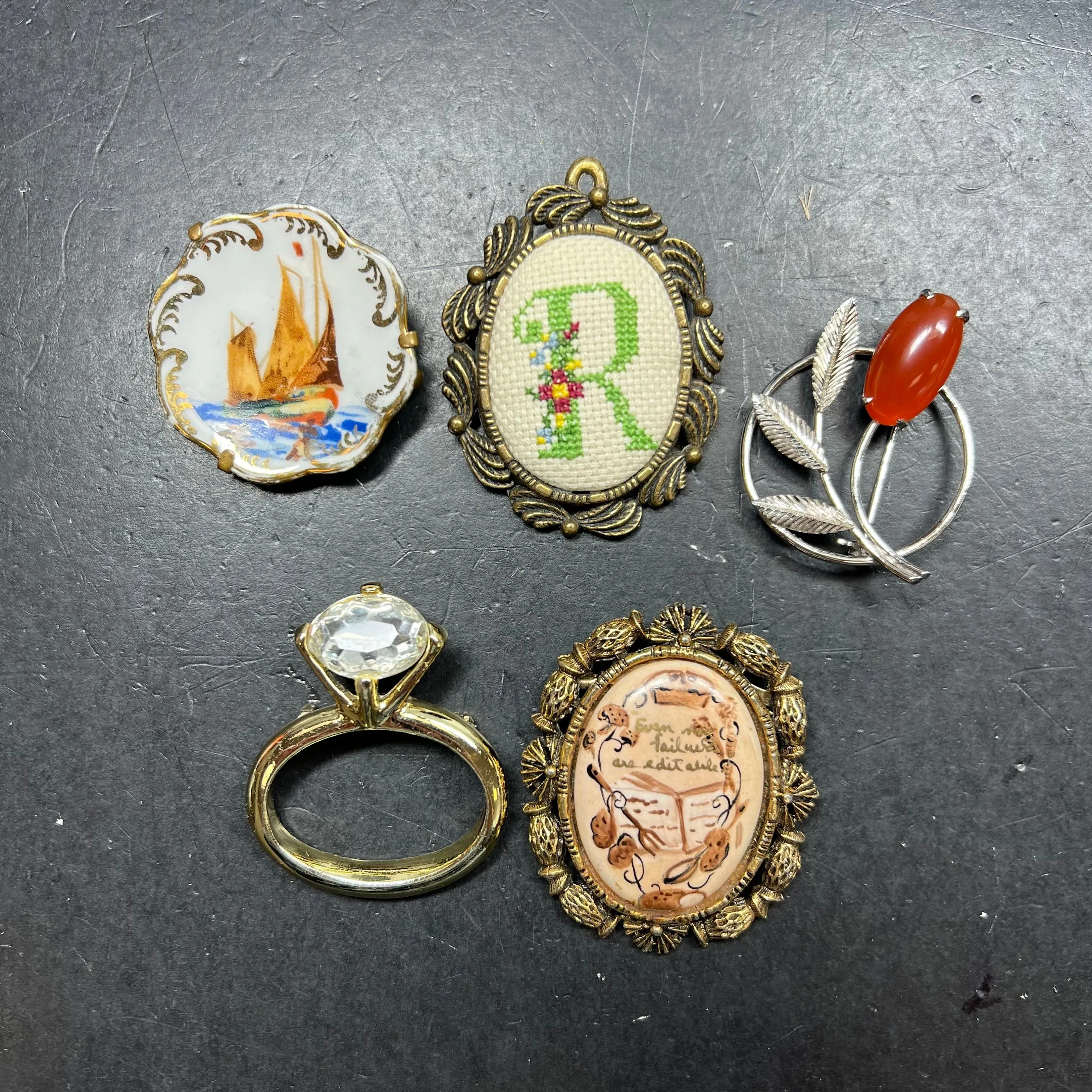 Assorted Brooches Oval Round Silver Gold Tone