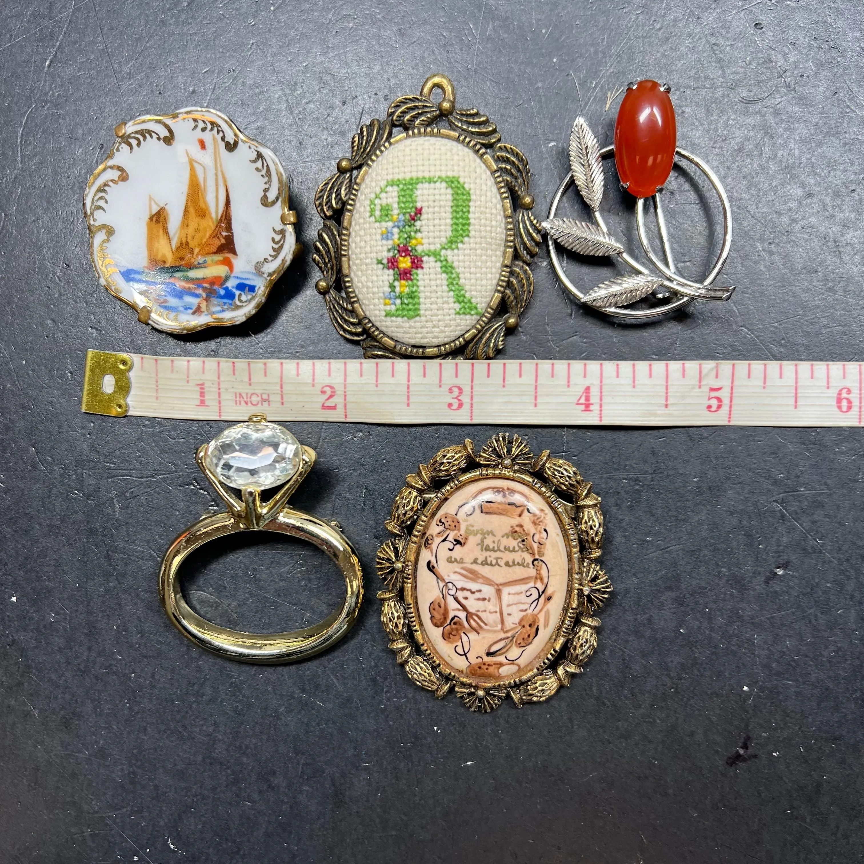 Assorted Brooches Oval Round Silver Gold Tone