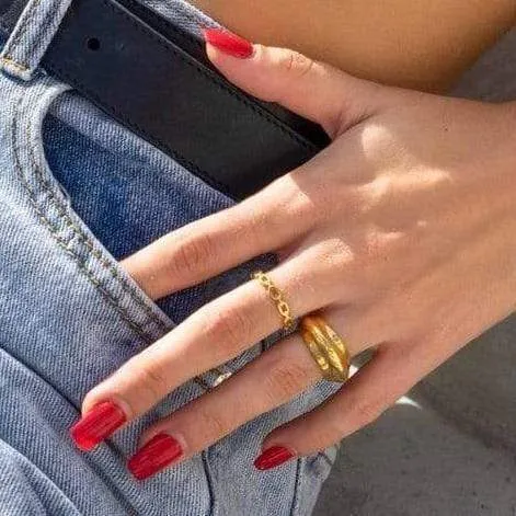 Billy Dainty Chain Link Ring Gold