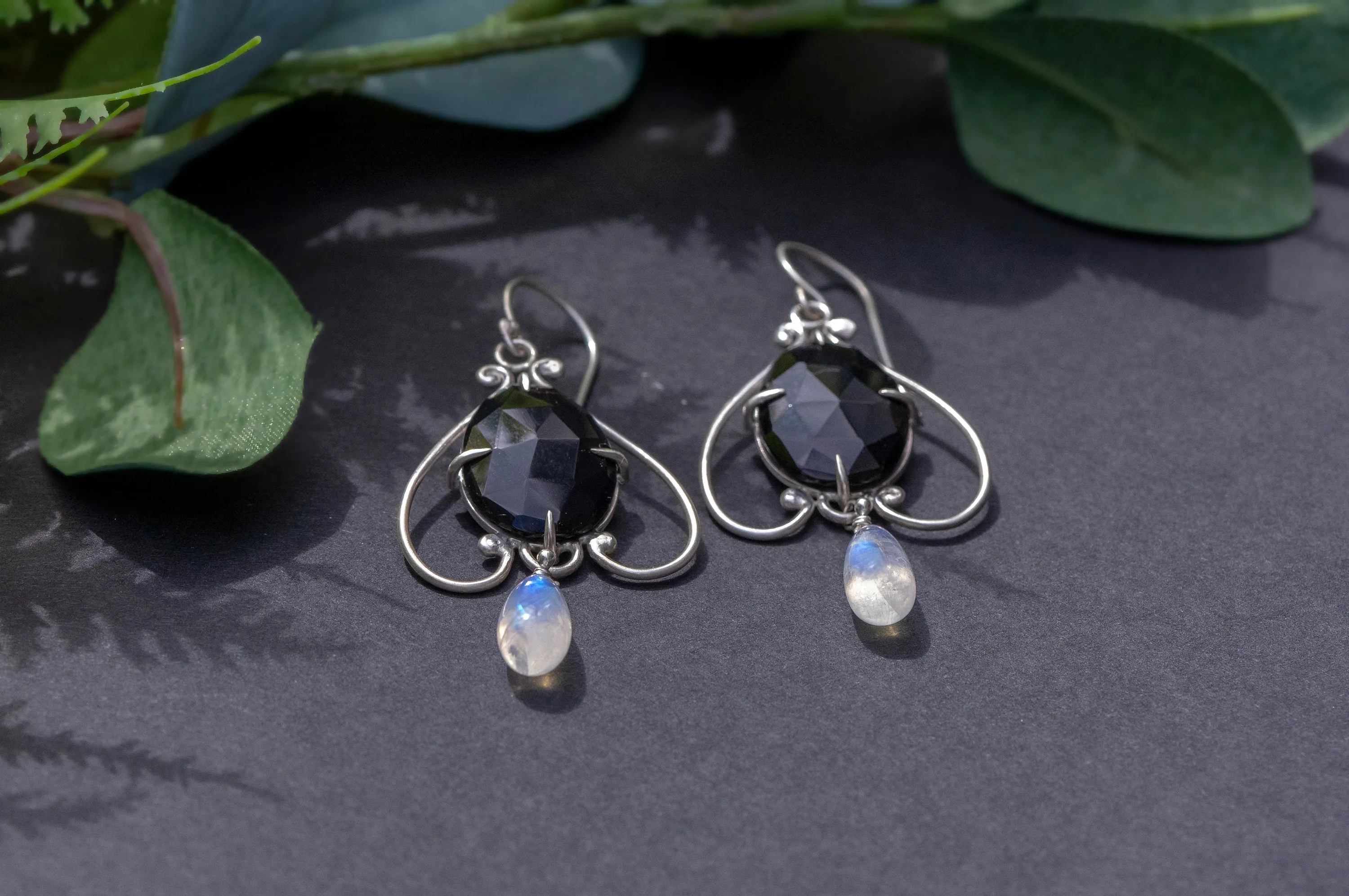 Black agate bell flower dangle earrings