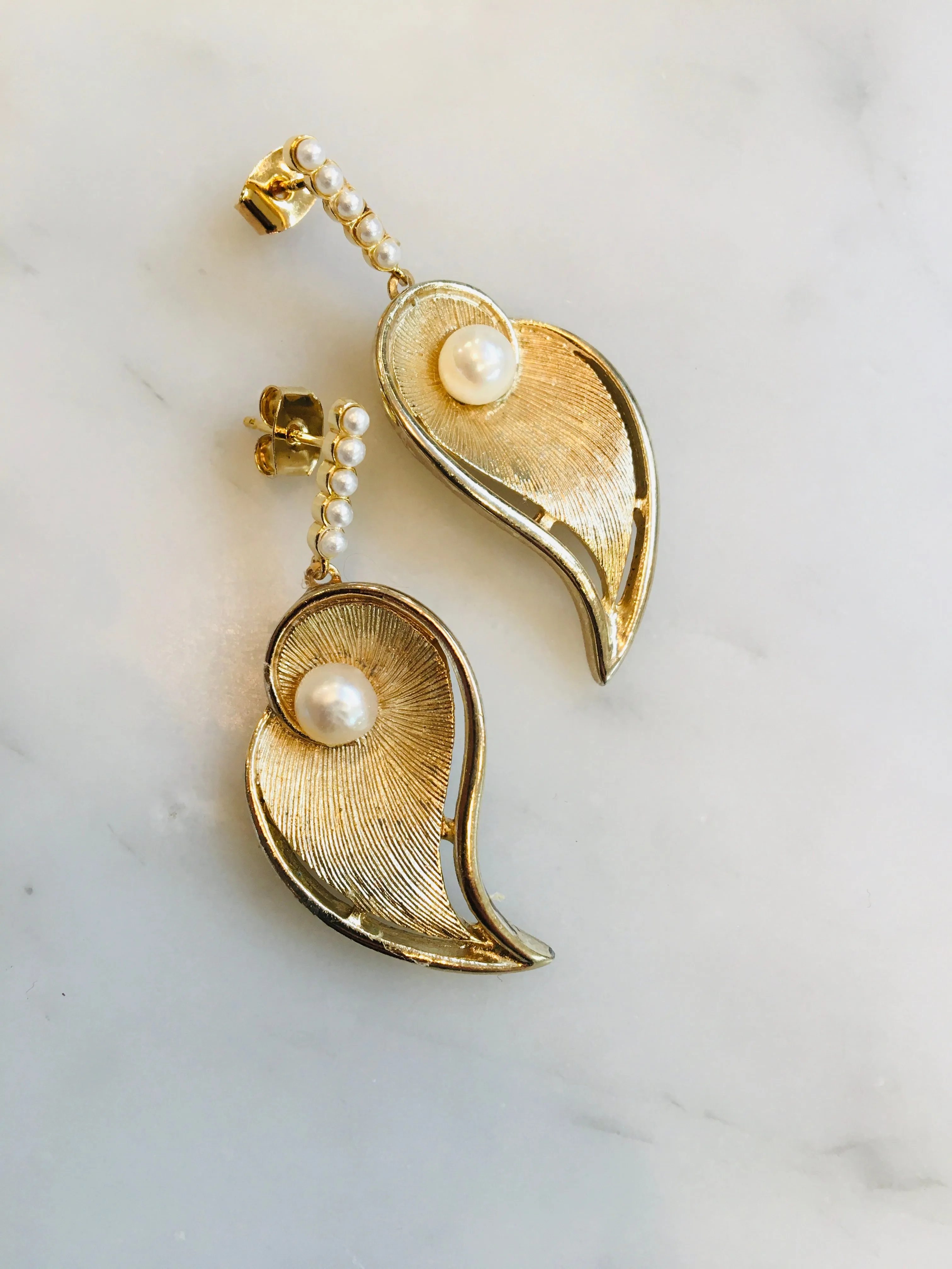 Calla Pearl Earrings