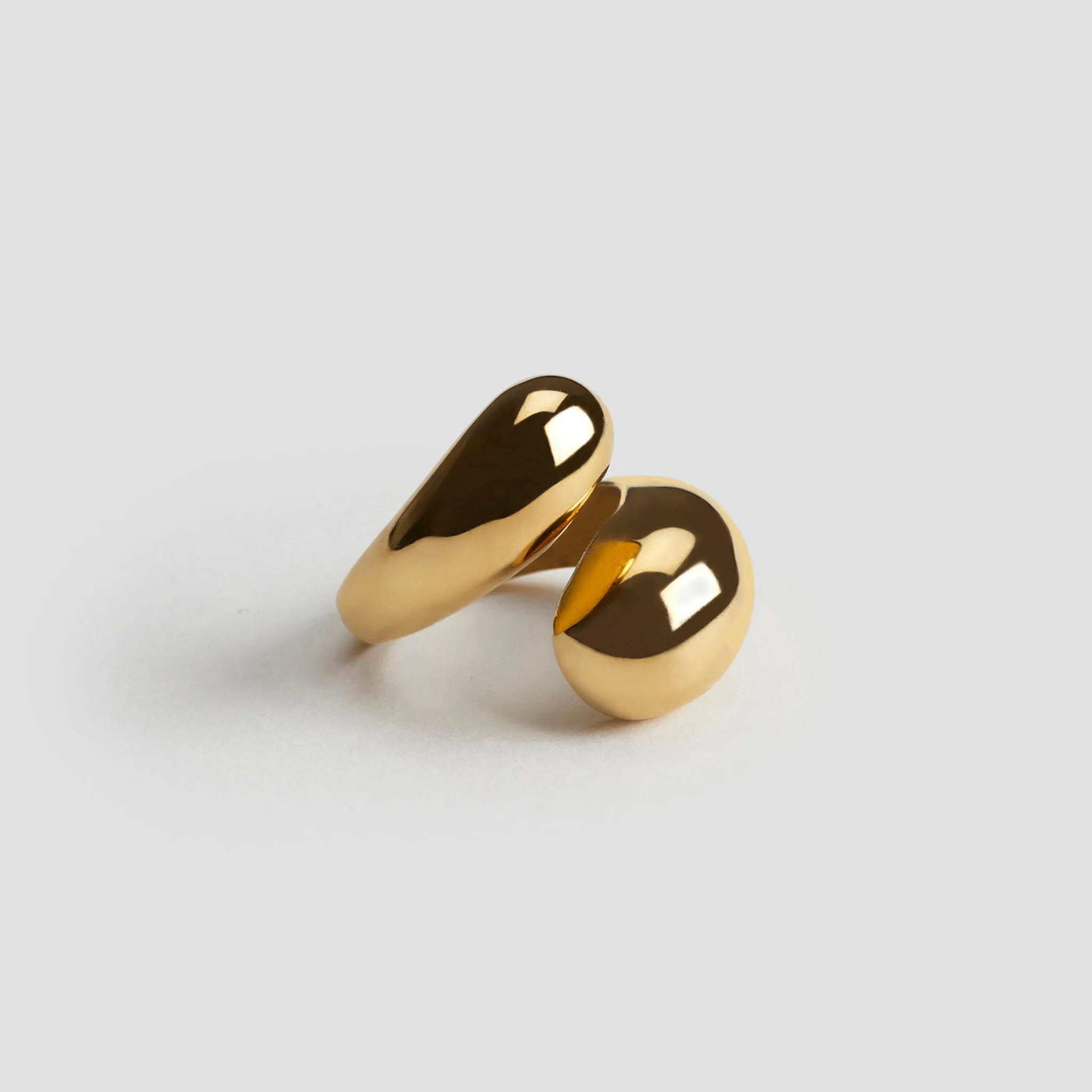 Crossover 18k Gold Ring