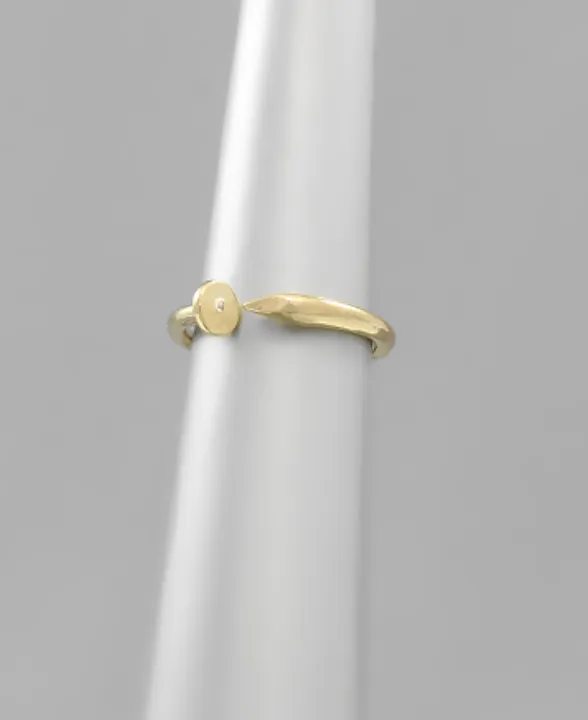 D Nail Ring