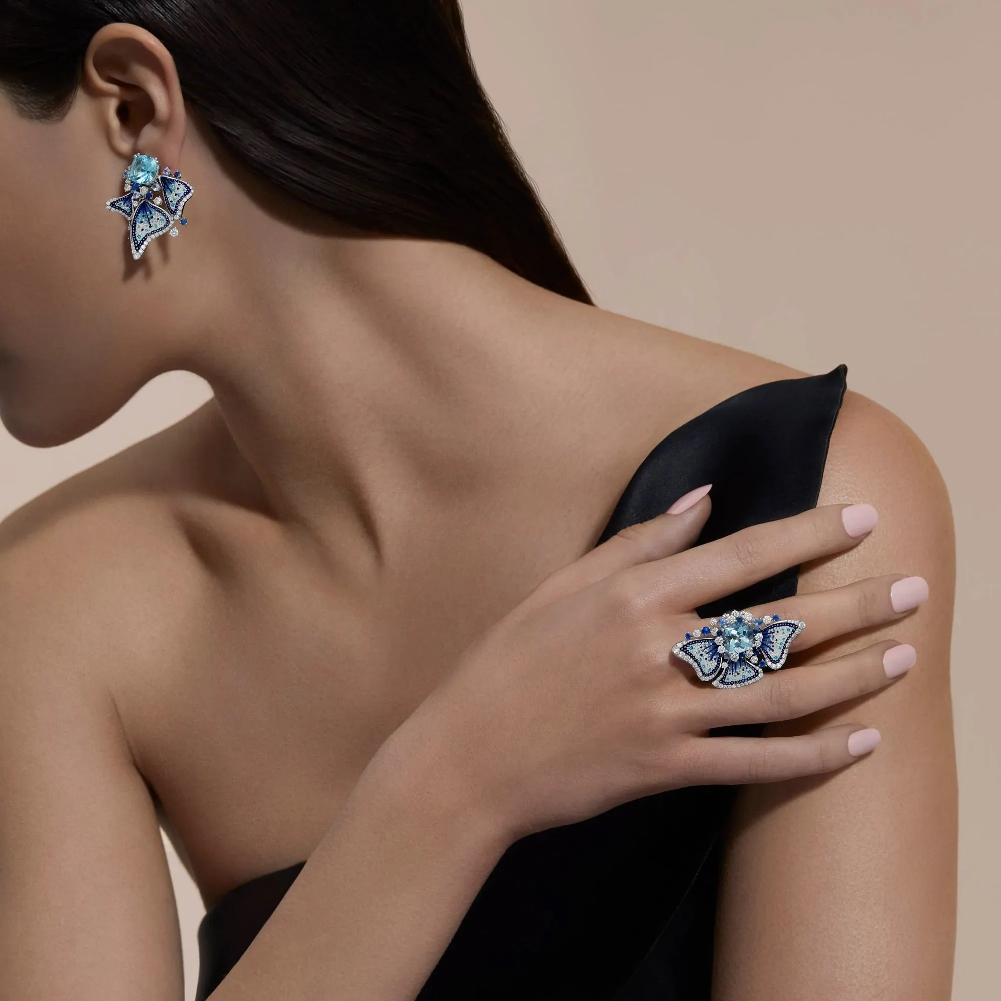 Earring white gold diamonds aquamarine sapphires