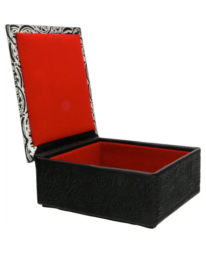 Egyptian Leather Jewelry Box in Silver Arabesque