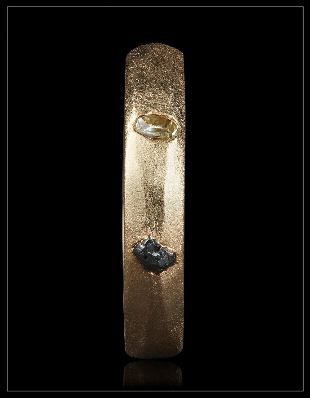 Embedded Edgy Rocks – 0.38 ct.