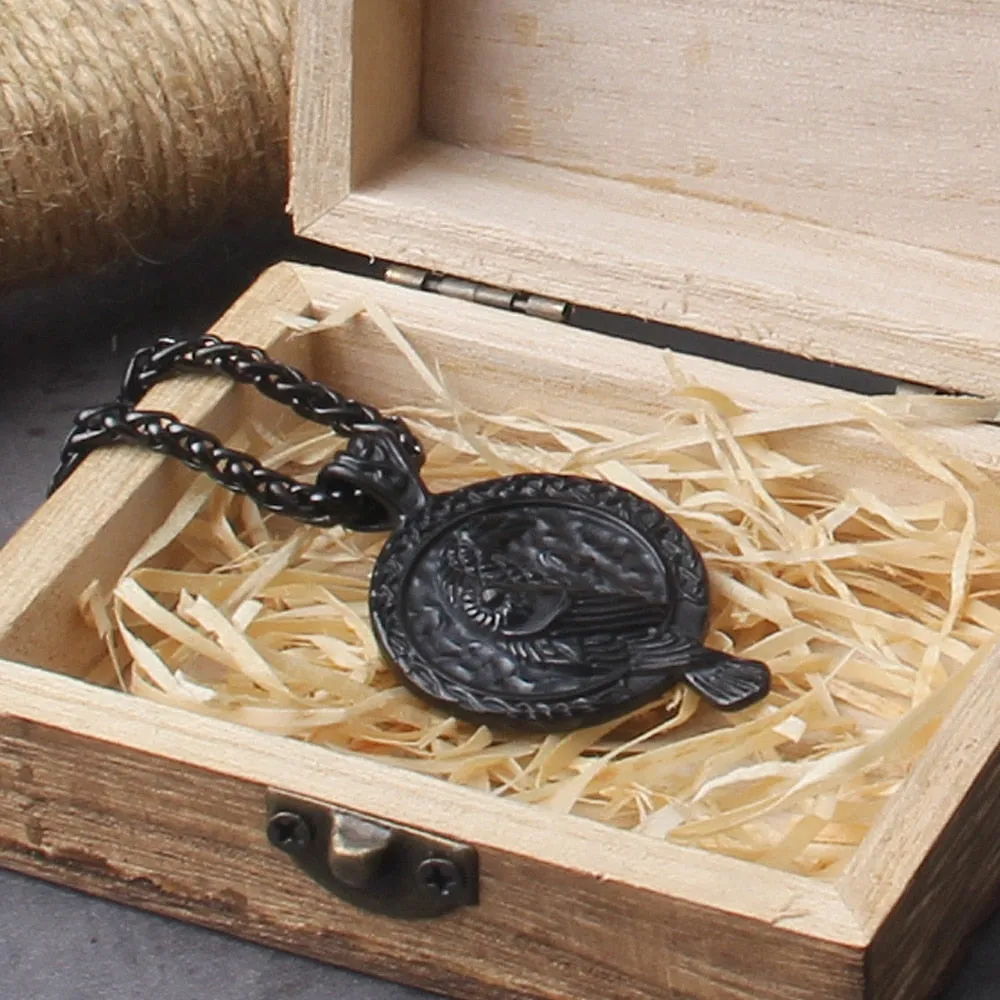 Fashion Simple Compact and Exquisite Crow Raven Eagle Men's and Women's Pendant