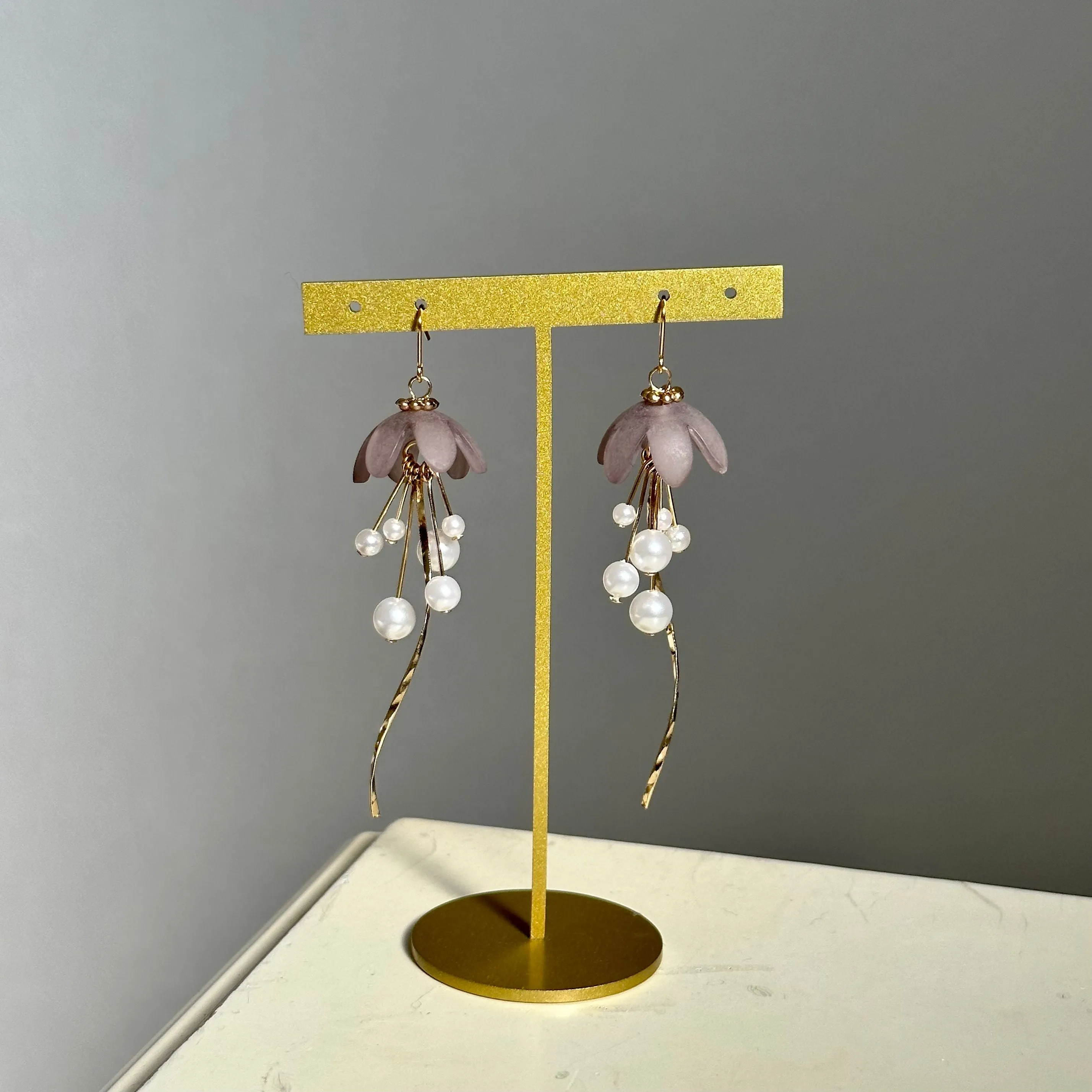 Fluctuating Flower Jellyfish Pierced earrings, Clip-on earrings