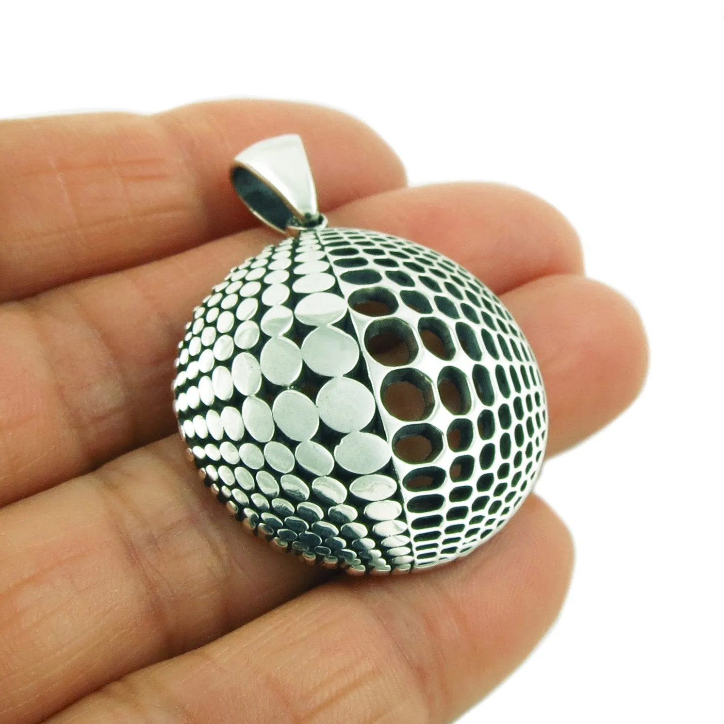 Globe 925 Sterling Silver Geometric Illusion Circle Pendant
