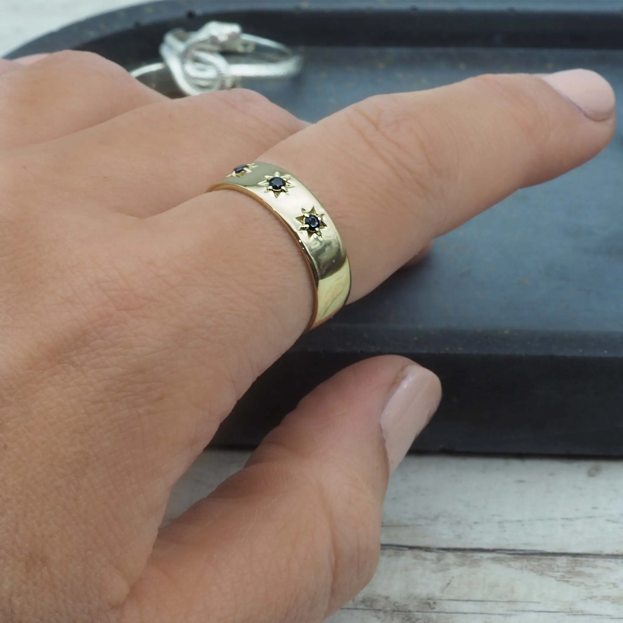 LIMITED EDITION ‘i h x LUNA’ Black Spinel Medusa Band