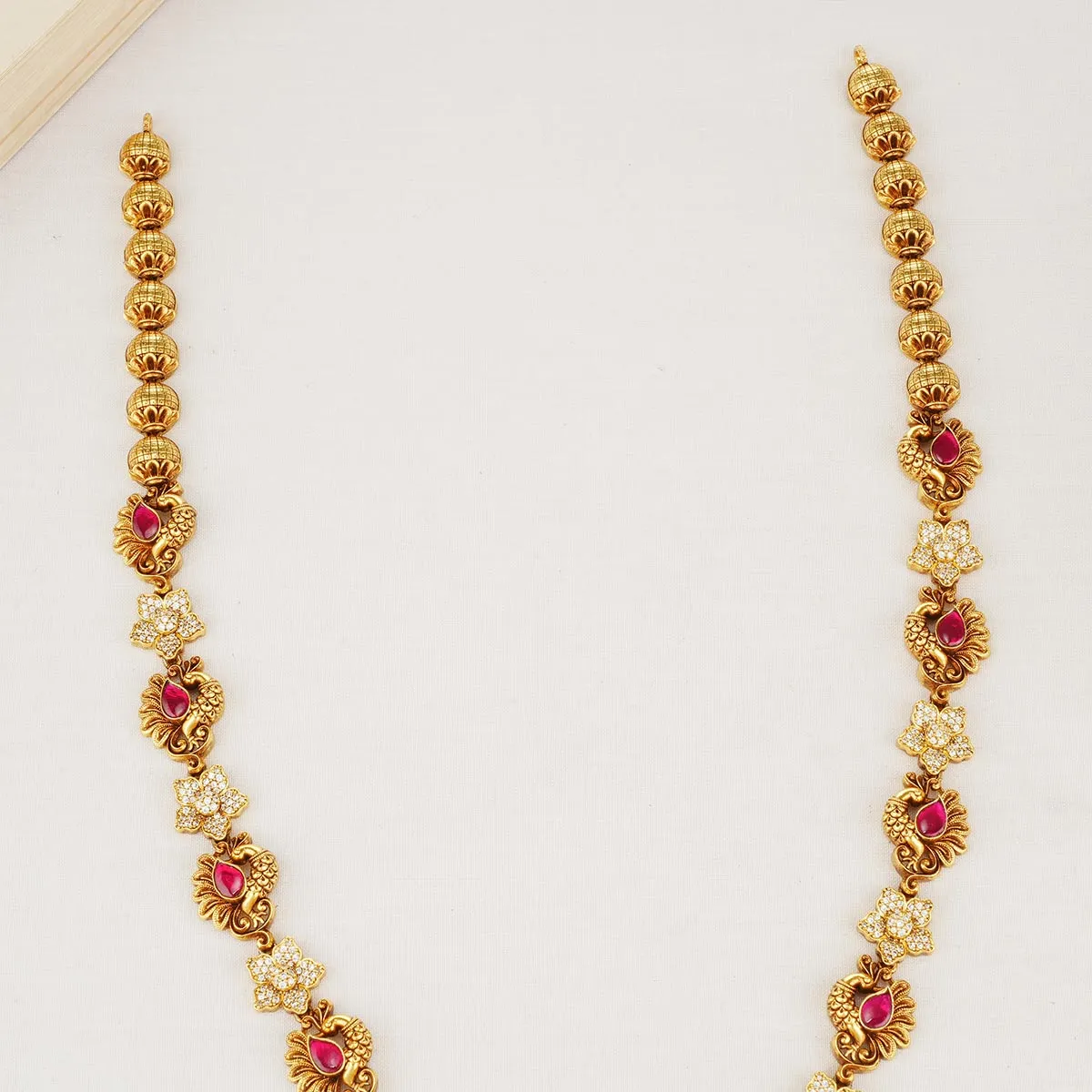 Nandhitha Nagas Long Necklace Set