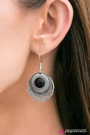 Paparazzi Earring ~ SOL Sister - Black