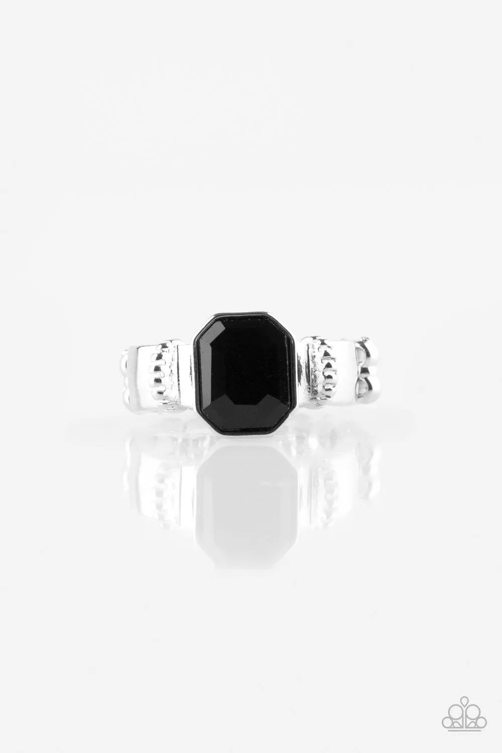 Paparazzi Ring ~ Regal Relic - Black