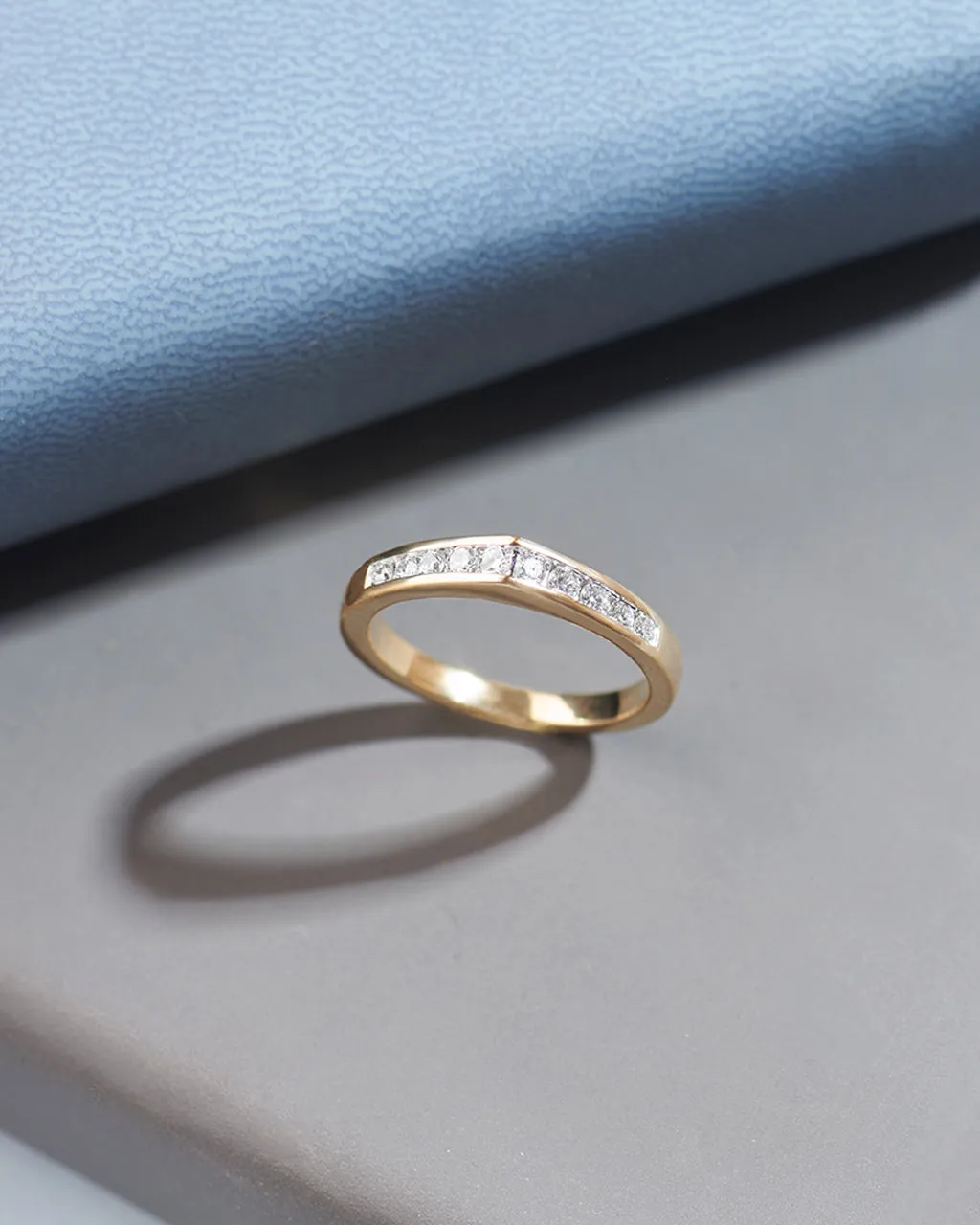 Peak Diamond Ring
