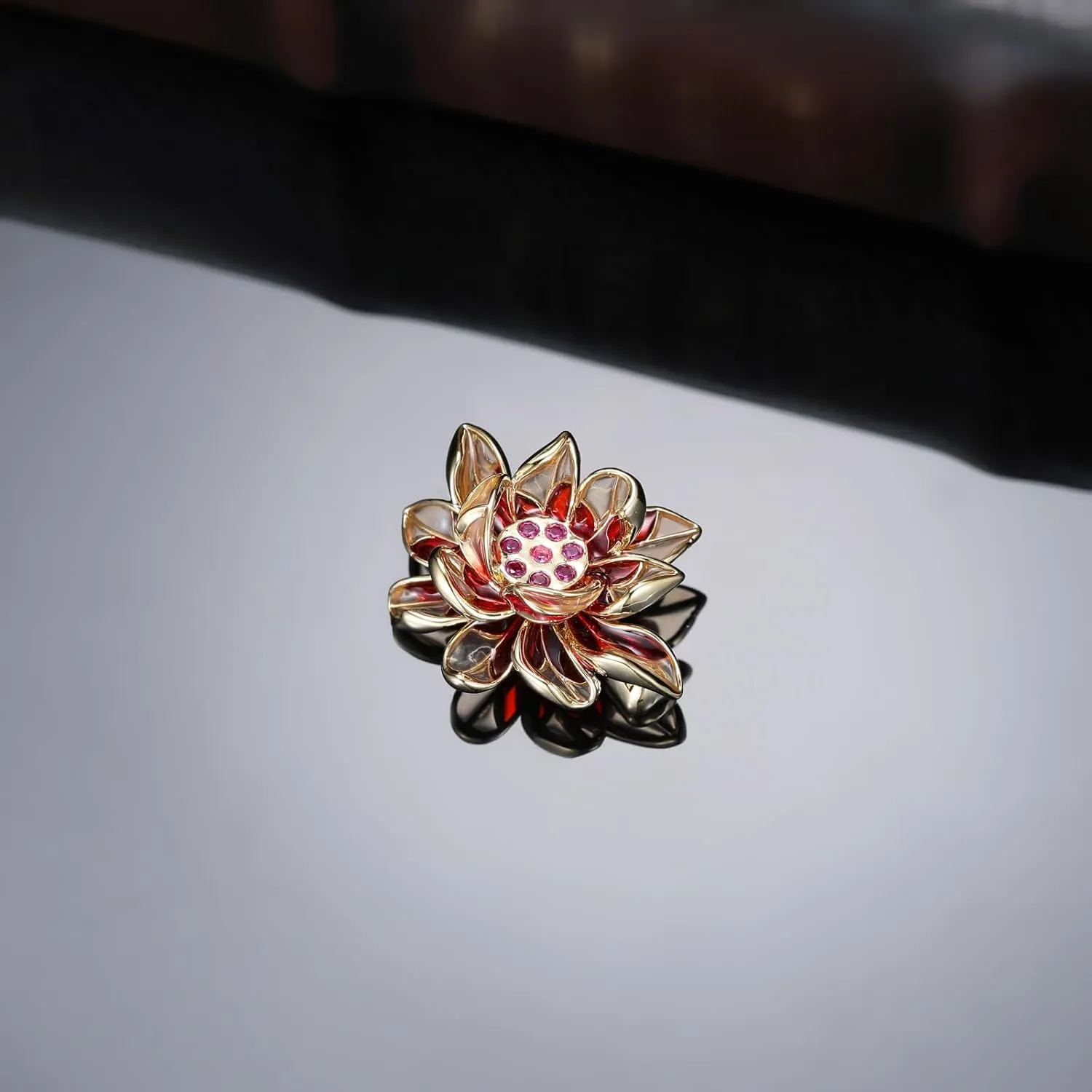 Pearl Rhinestone Flower Brooches for Women Metal Flower Brooch Pin Flower Jewelry Dress Accessories for Mom Wife