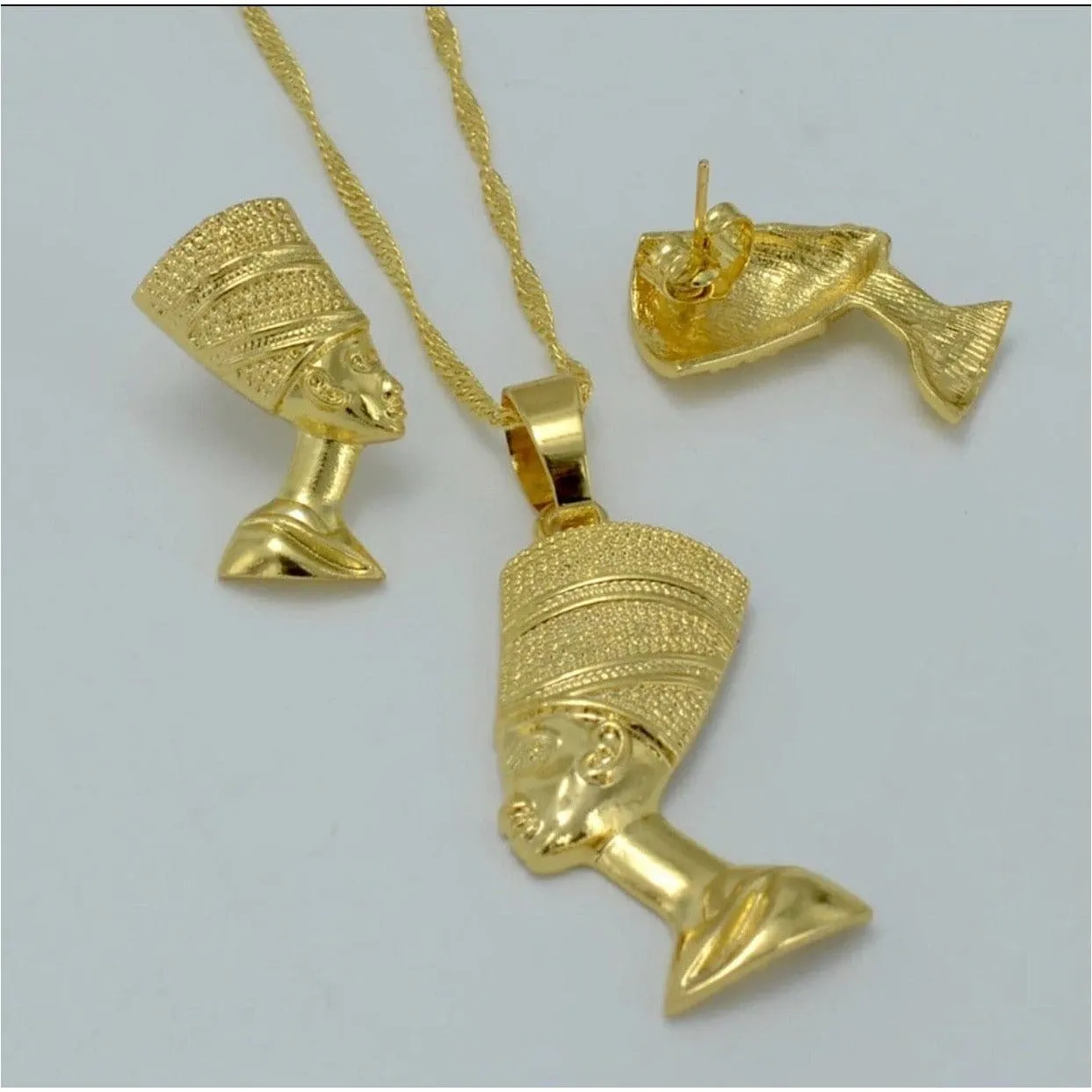 Queen Nefertiti head pendant set