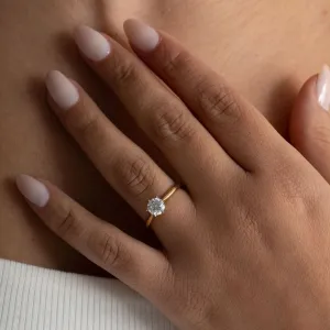 REGAL 0.71ct | Round Solitaire Natural Diamond Set in 18ct Gold