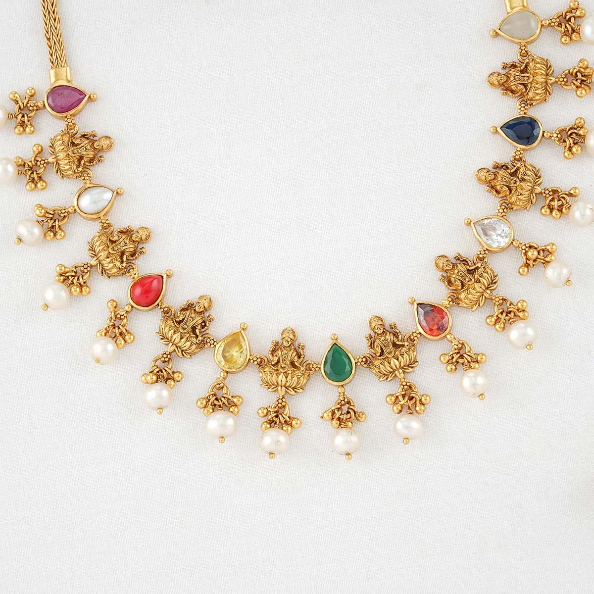 Rivan Nagas Necklace Set