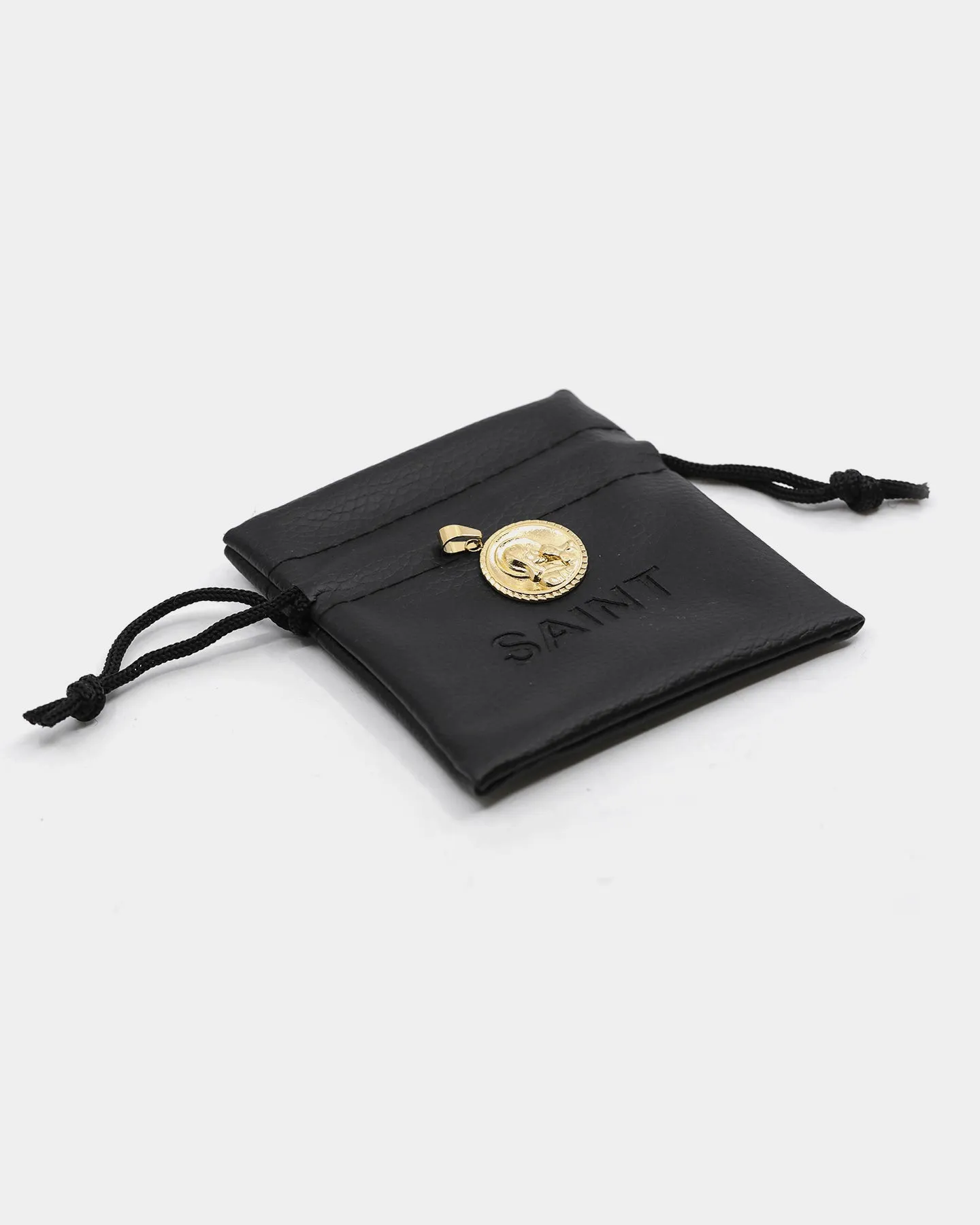 Saint Morta Men's Circular Jesus Pendant Gold