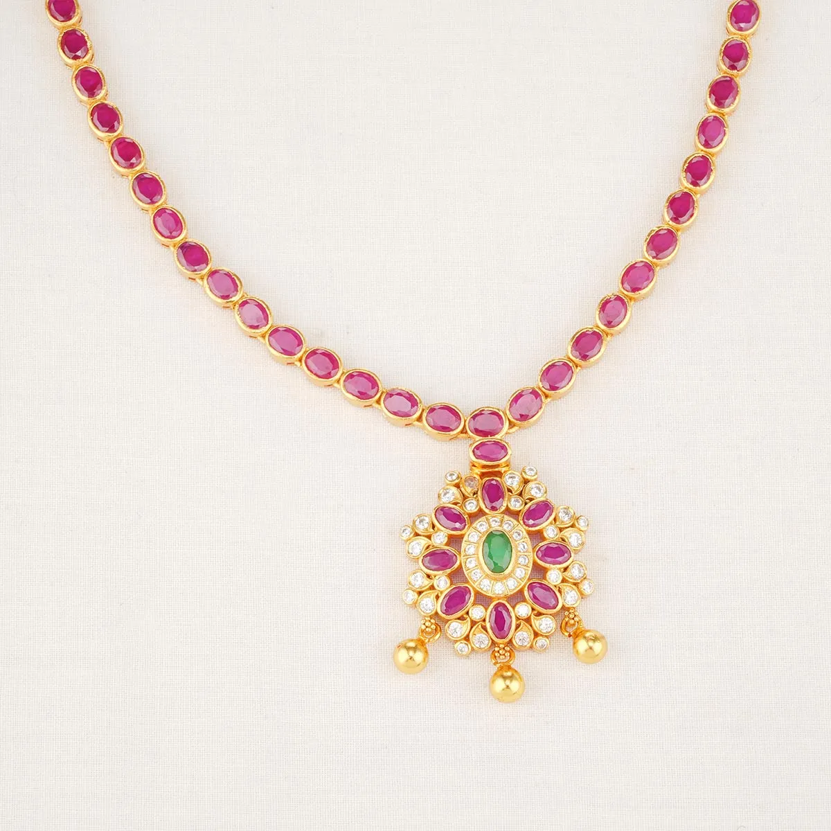 Samitha Short Necklace