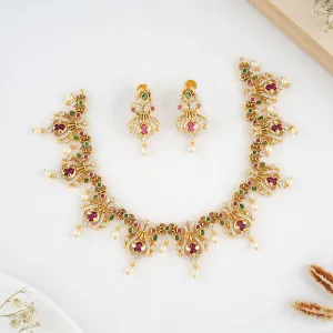 Splashy Short Necklace Set